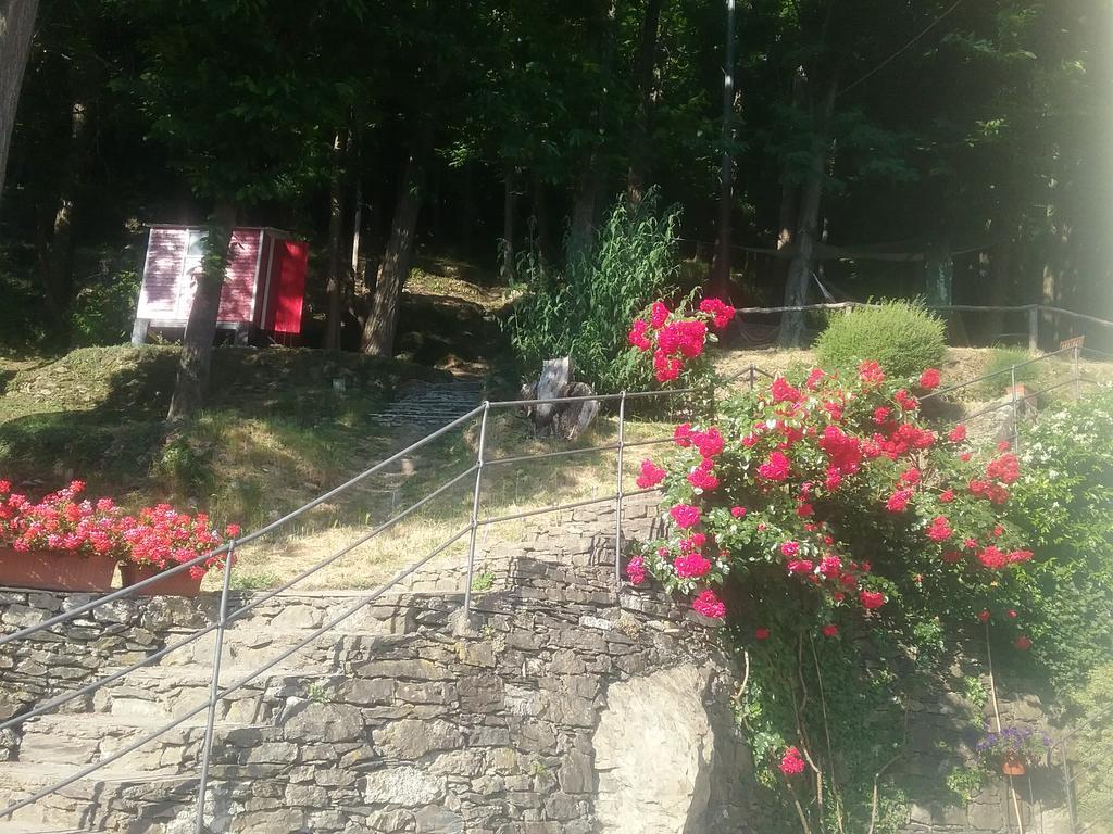 Villa Maia Neirone Exterior photo